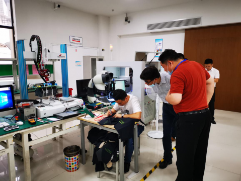 APEX亚太区总裁莅临ULiROBOTS进行工作指导