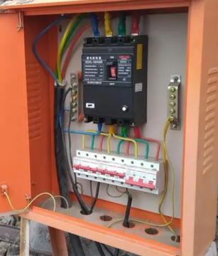 注意，激光器需要重视接地！